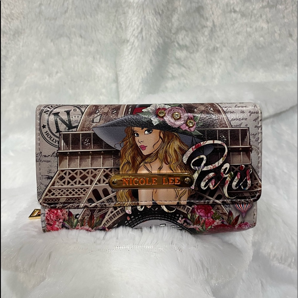 Gorgeous Nicole lee leather like Hollywood wallet! 📲 PRICE IS NEGOTIABLE📲